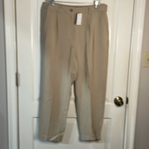 Loft Pant - Picture 2 of 4